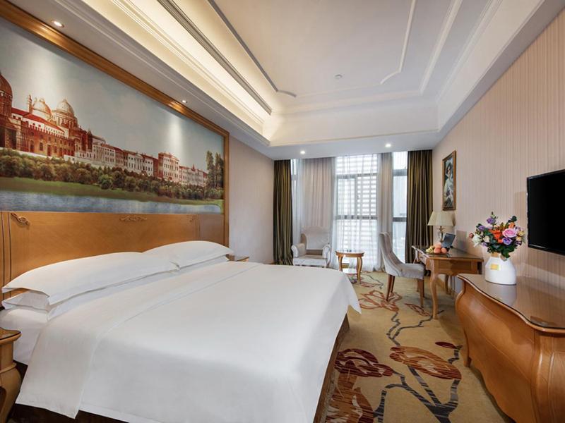 Vienna International Hotel Fuzhou Cangshan Wanda Экстерьер фото
