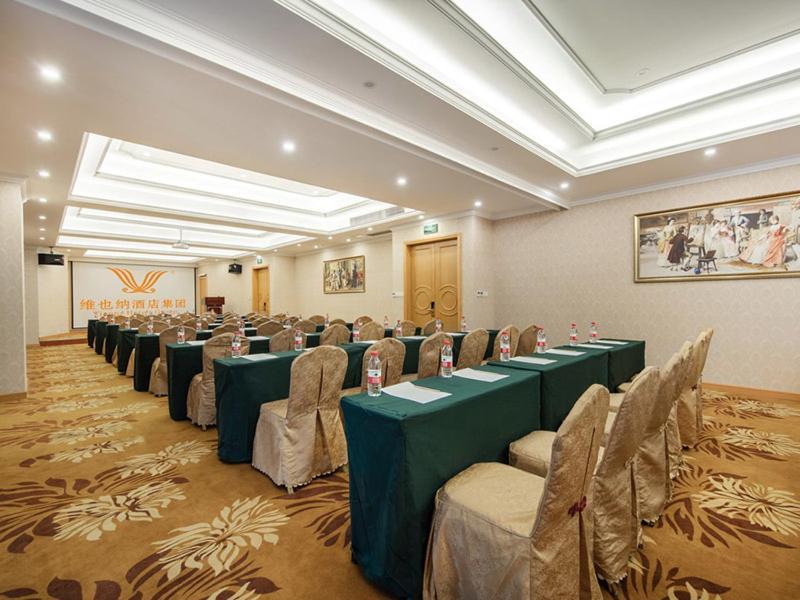 Vienna International Hotel Fuzhou Cangshan Wanda Экстерьер фото